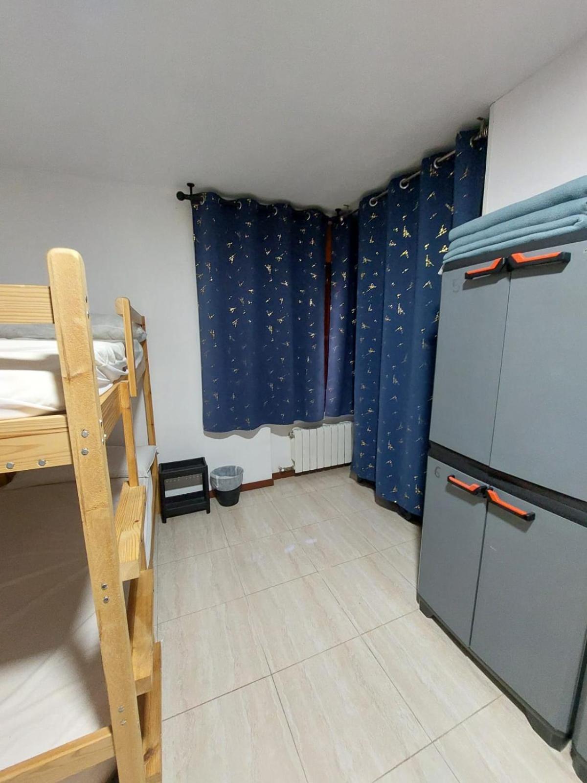Albergue La Costana Οβιέδο Εξωτερικό φωτογραφία